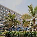 Beachfront Condo In Cartagena