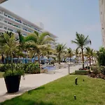 Beachfront Condo In Cartagena