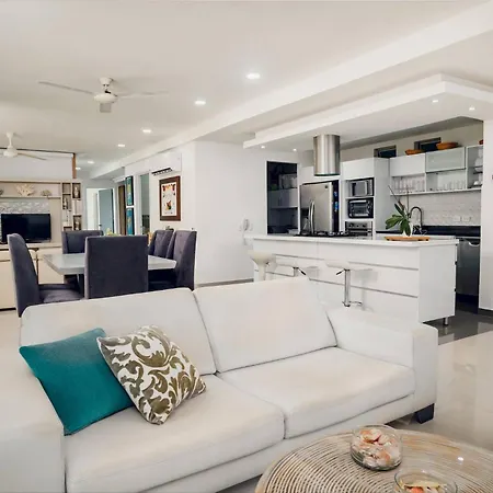 Apartment Beachfront In *