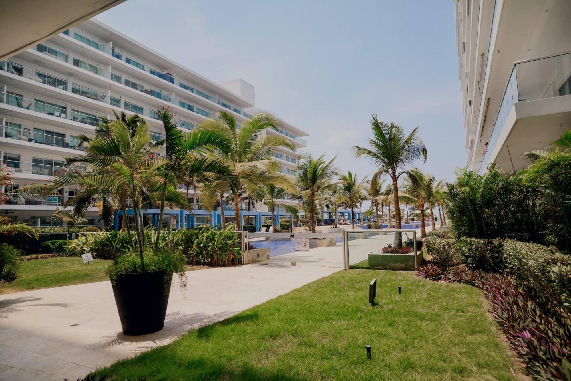 Beachfront In Apartment Cartagena