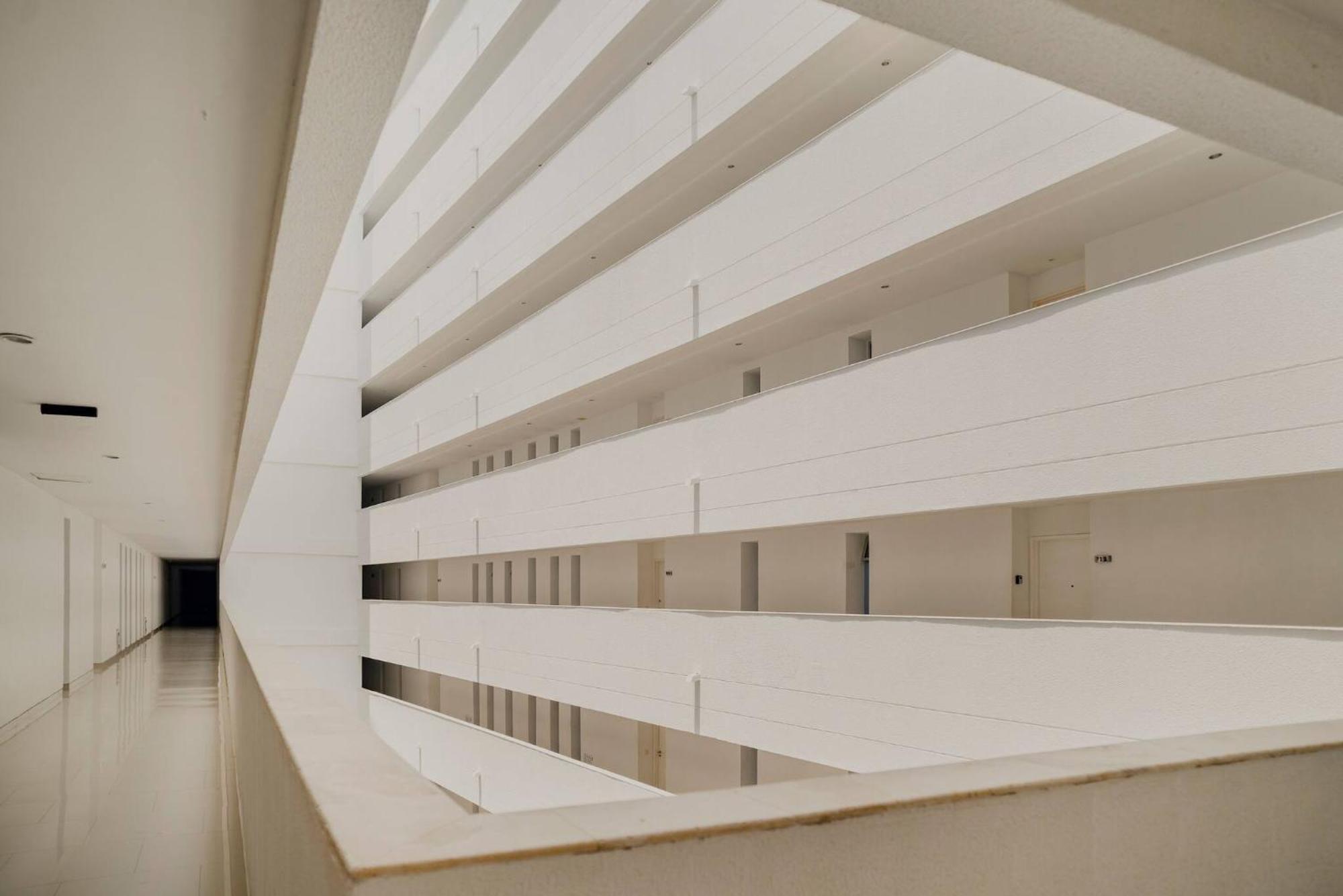 Beachfront In Apartment *